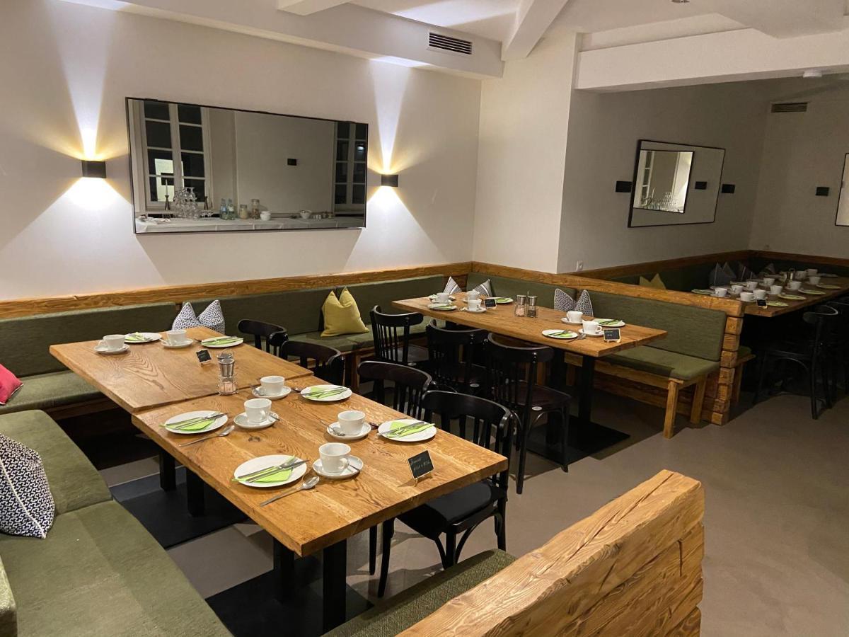 Hotel Restaurant Goldenes Ross Gollheim Zewnętrze zdjęcie