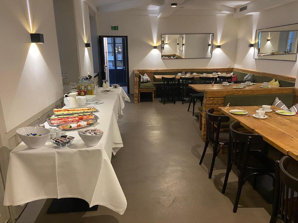 Hotel Restaurant Goldenes Ross Gollheim Zewnętrze zdjęcie