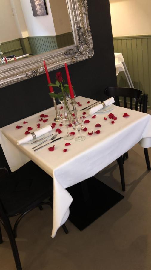 Hotel Restaurant Goldenes Ross Gollheim Zewnętrze zdjęcie