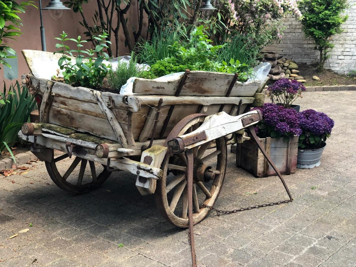 Hotel Restaurant Goldenes Ross Gollheim Zewnętrze zdjęcie