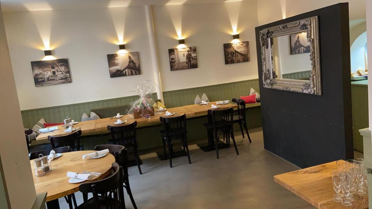 Hotel Restaurant Goldenes Ross Gollheim Zewnętrze zdjęcie